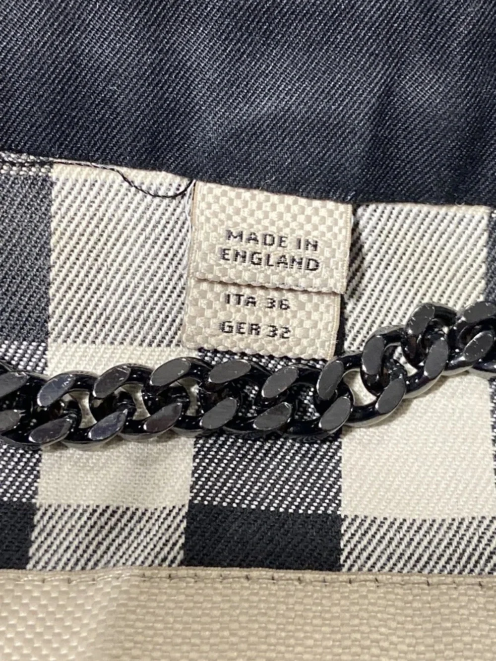 Burberry Kensington Nova Black Double Breasted Trench Coat US2 IT36 $2850 - Picture 7 of 12